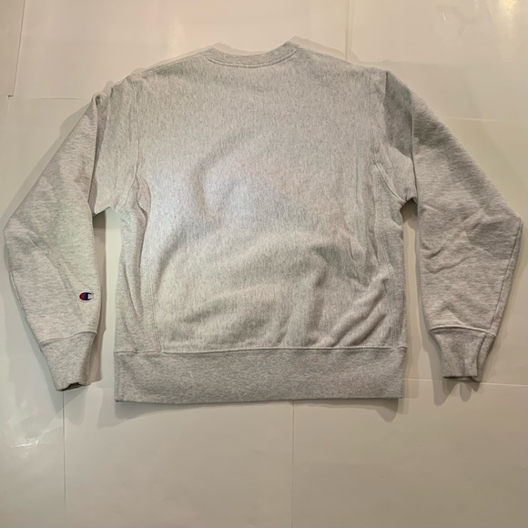 CHAMPION REVERSE WEAVE WOMENS LIGHT GREY CREWNECK PULLOVER SWEATER SIZE MEDIUM - Picture 2 of 6
